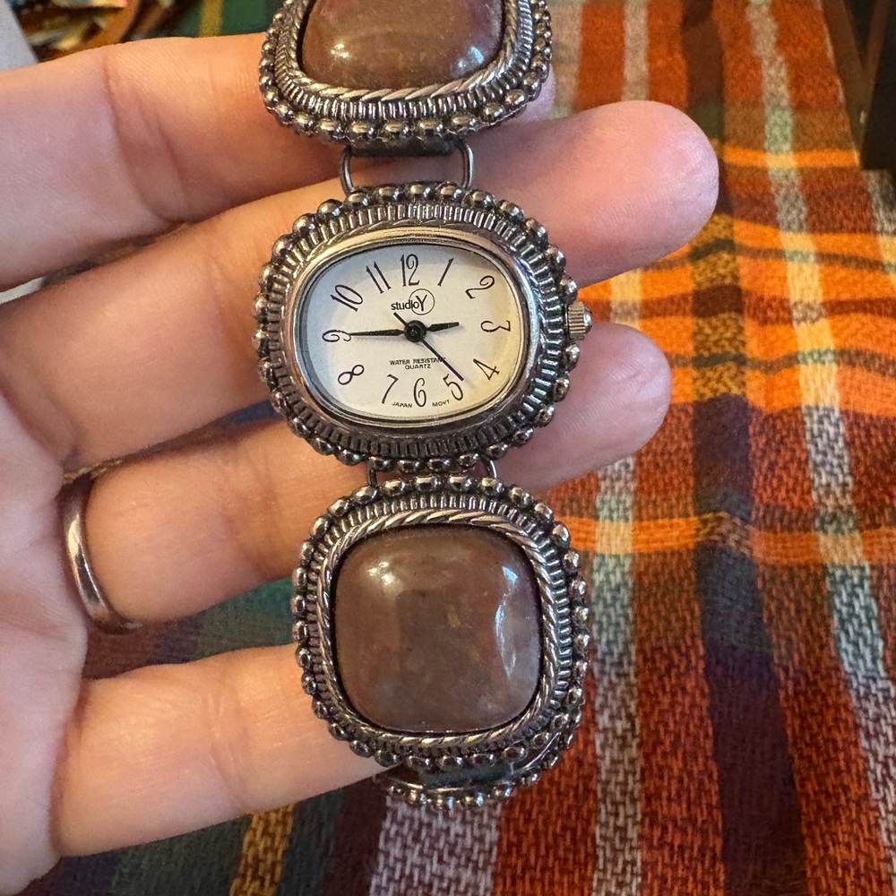 Vintage Studio Y Women's Watch with Silver and Brown Accents